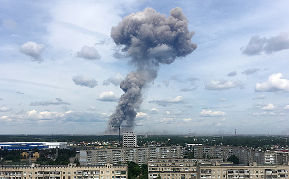 СМИ сообщили о серии мощных взрывов в городах Украины