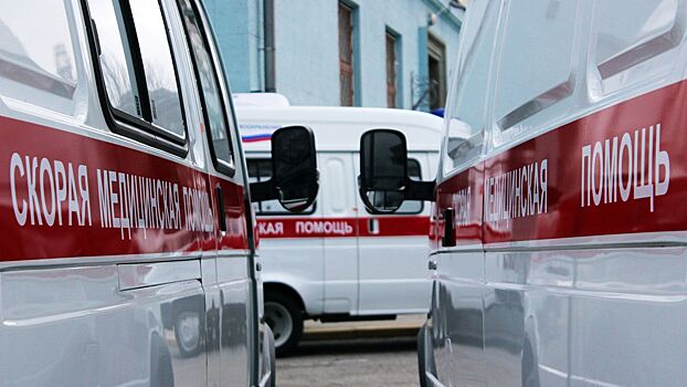 В Москве госпитализировали рабочего, упавшего в вентиляционную шахту дома
