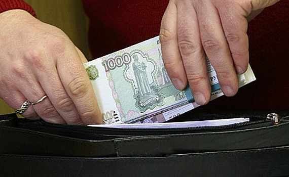 В РФ предложили отменить подоходный налог для части россиян