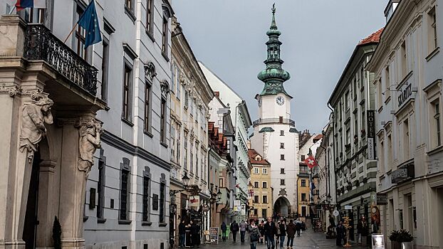 В Словакии отвергли идею создания нового "железного занавеса" в Европе