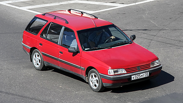 Выпуск седанов Peugeot 405 завершился