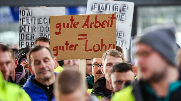 Забастовка в Германии привела к отмене сотен авиарейсов