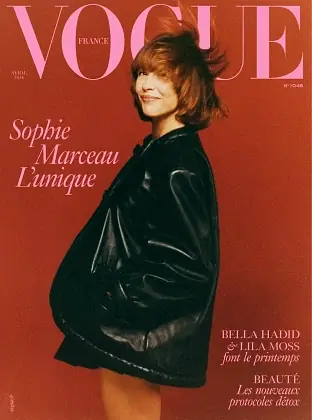 57-летняя Софи Марсо снялась в мини-юбке для журнала1
