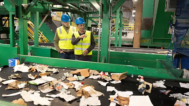 Amazon вложился в переработку мусора роботами