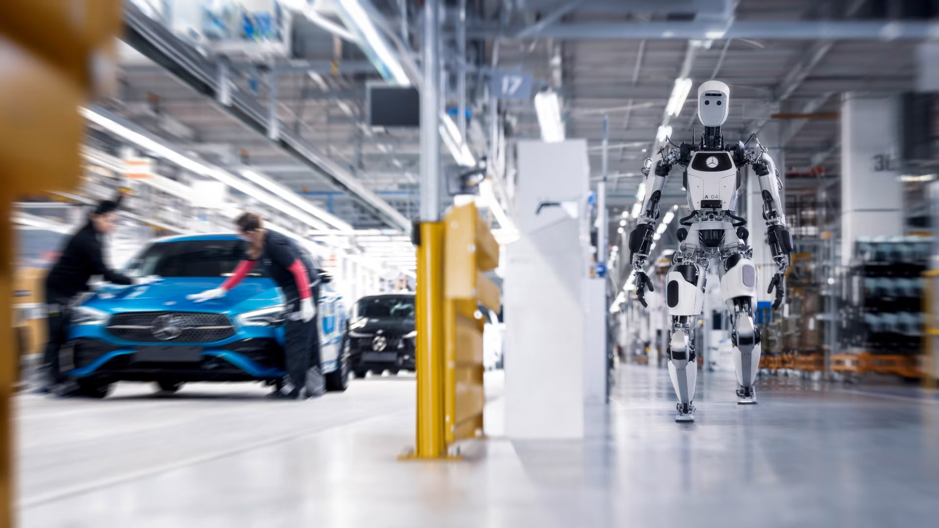 Автомобили Mercedes-Benz будут собирать человекоподобные роботы1