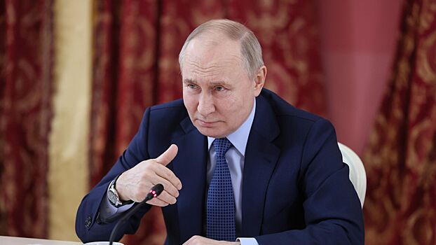 Путину анонсировали туристический проект "круче Эйфелевой башни"
