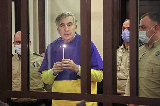 Депутат Грузии отреагировал на требования освободить Саакашвили