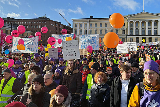 Финские порты частично прекратили работу из-за забастовки профсоюзов