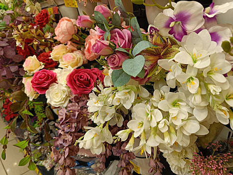Флорист дал советы по выбору цветов к 8 Марта