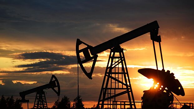 Госдеп: G7 может понизить потолок цен на нефть из РФ