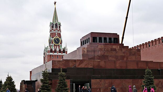 Мавзолей Ленина закроют для посетителей 16 и 17 марта