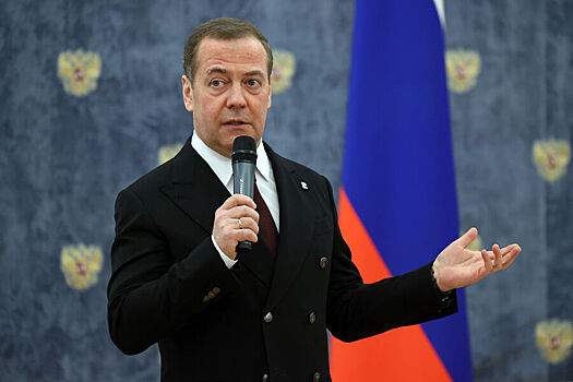 Медведев назвал действия на Украине вынужденным ответом на русофобскую политику