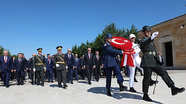 Министр: Турция не будет спрашивать разрешения на операции за рубежом