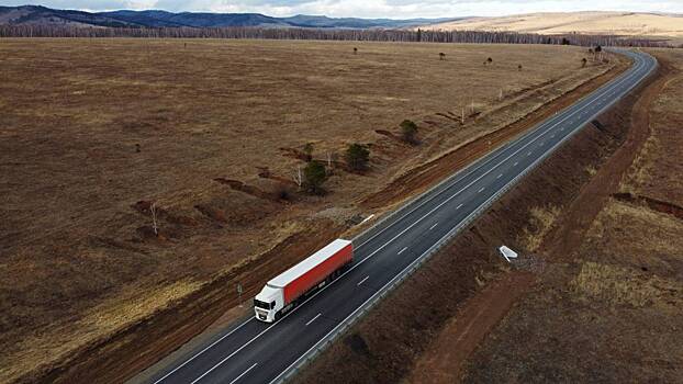 Минтранс пустит грузовики без водителей по двум трассам