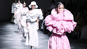 Неделя моды в Пекине осень-зима 2024: традиционность и воздушность10