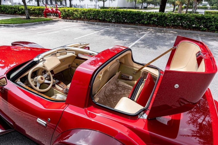 Один из трёх купе Buehrig Carriage-Roof Coupe продали на аукционе3
