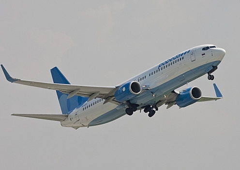 Пассажирский самолет вернулся в Шереметьево из-за дебоширов