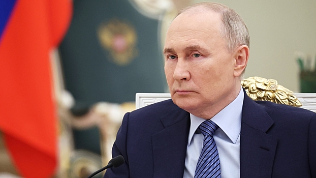 Путин назвал консолидацию общества самым главным оружием России