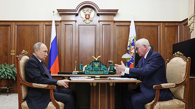 Путин обсудил с Шохиным модернизацию налоговой системы