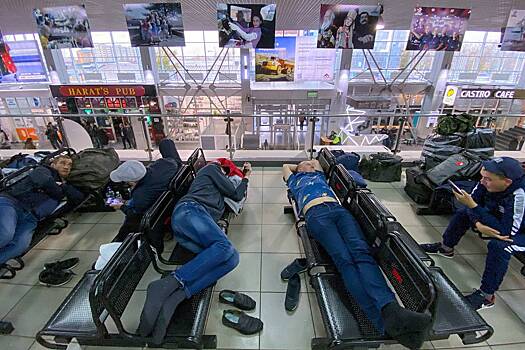 Россияне застряли в аэропорту почти на сутки по вине Китая