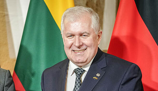 Министр обороны Литвы намерен подать в отставку