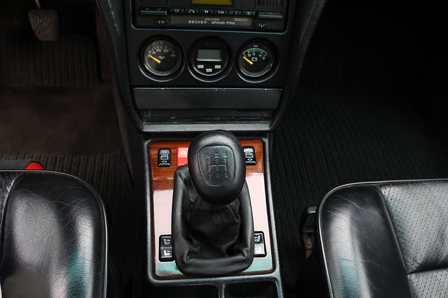 Спорт, британский мотор и активная подвеска: опыт владения Mercedes-Benz 190E 2.5-16 Cosworth6
