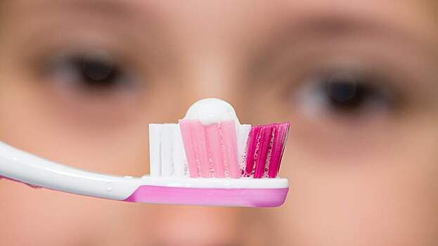 Стоматолог рассказал, как правильно чистить зубы