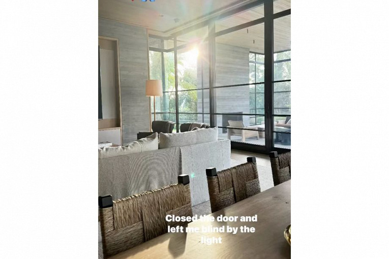 Том Брэди показал гостиную и столовую в своём роскошном доме в Майами1