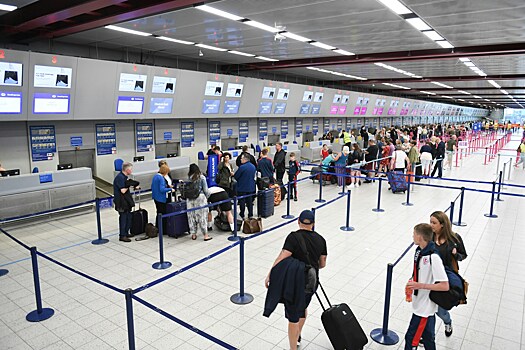 Туристов предупредили о мошенниках, которые обманом оформляют кредит в аэропорту