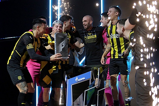 Уругвайская команда Peñarol выиграла "Игры будущего" в дисциплине фиджитал-футбол