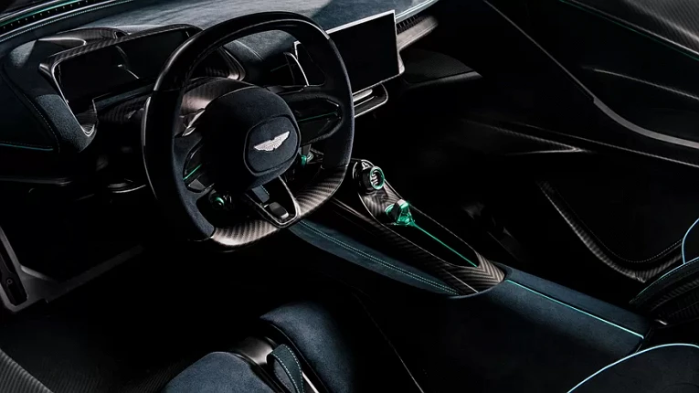 В Aston Martin решили перенести дебют своего первого электромобиля и «убить» Lagonda3