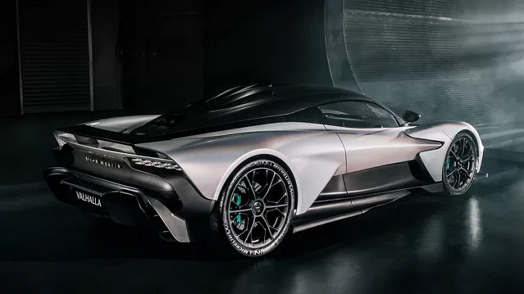 В Aston Martin решили перенести дебют своего первого электромобиля и «убить» Lagonda2