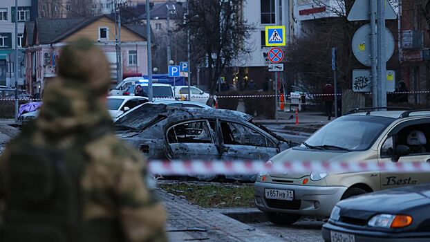 В Белгороде снаряд разорвал легковушку и попал на видео