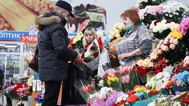 В Госдуме назвали 8 Марта мужским праздником