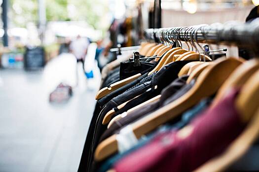 В мире выросли продажи поношенной одежды