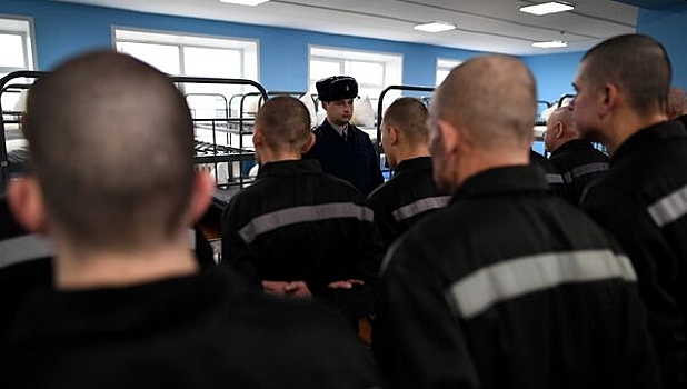 В России заключенные смогут в два раза чаще совершать телефонные звонки