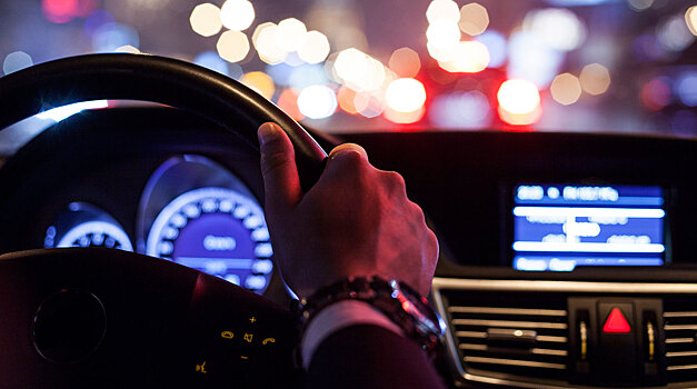 Прослушивание громкой музыки в авто приведет к быстрой потере слуха