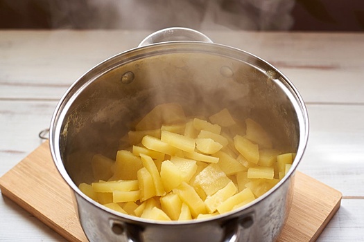 Врач: отказ от картофеля в пользу макарон и риса вызывает дефицит витаминов