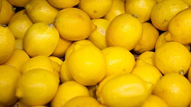 Врач развеял миф о лимоне как источнике витамина С