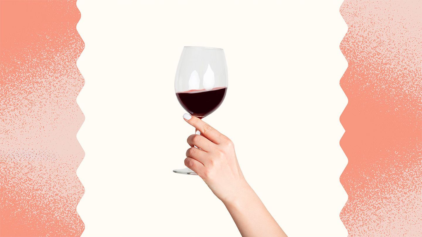 Врачи предупредили, что один бокал вина в день повышает вероятность развития рака молочной железы1