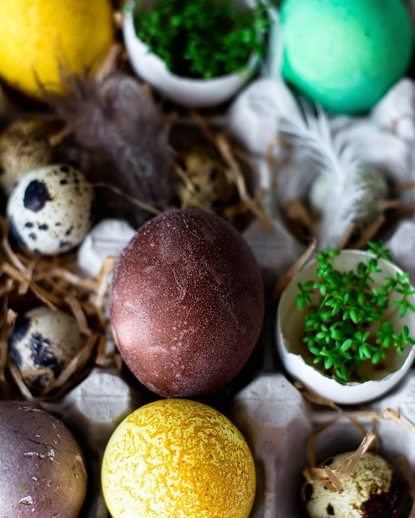 9 классных и простых способов украсить яйца к Пасхе3