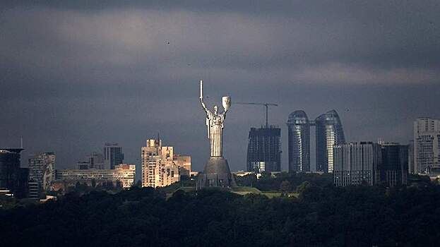 СМИ: Киев будет вынужден выплачивать кредиты США как военные контрибуции