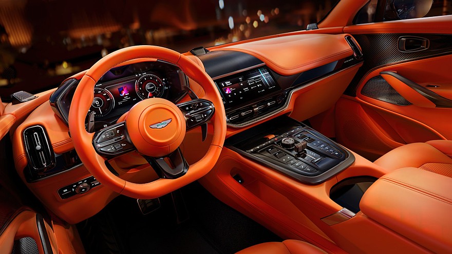 Aston Martin обновил кроссовер DBX707: другой салон и только топовая версия5