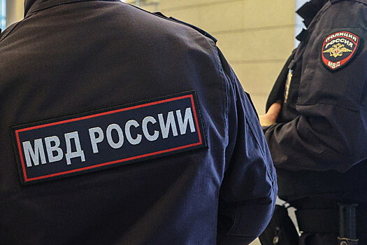 Белгородским полицейским приказали носить с собой комплекты химзащиты
