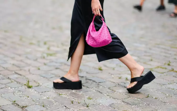 Босоножки и не только — какая обувь в моде летом 20244