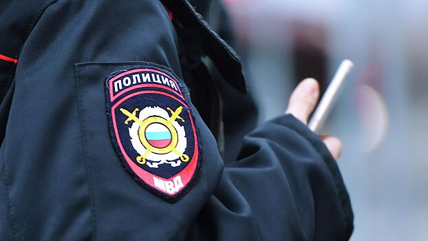 Двух мужчин задержали после вооруженного налета на квартиру в центре Москвы