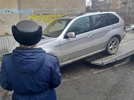 Водитель из Екатеринбурга накопил столько штрафов, что лишился BMW