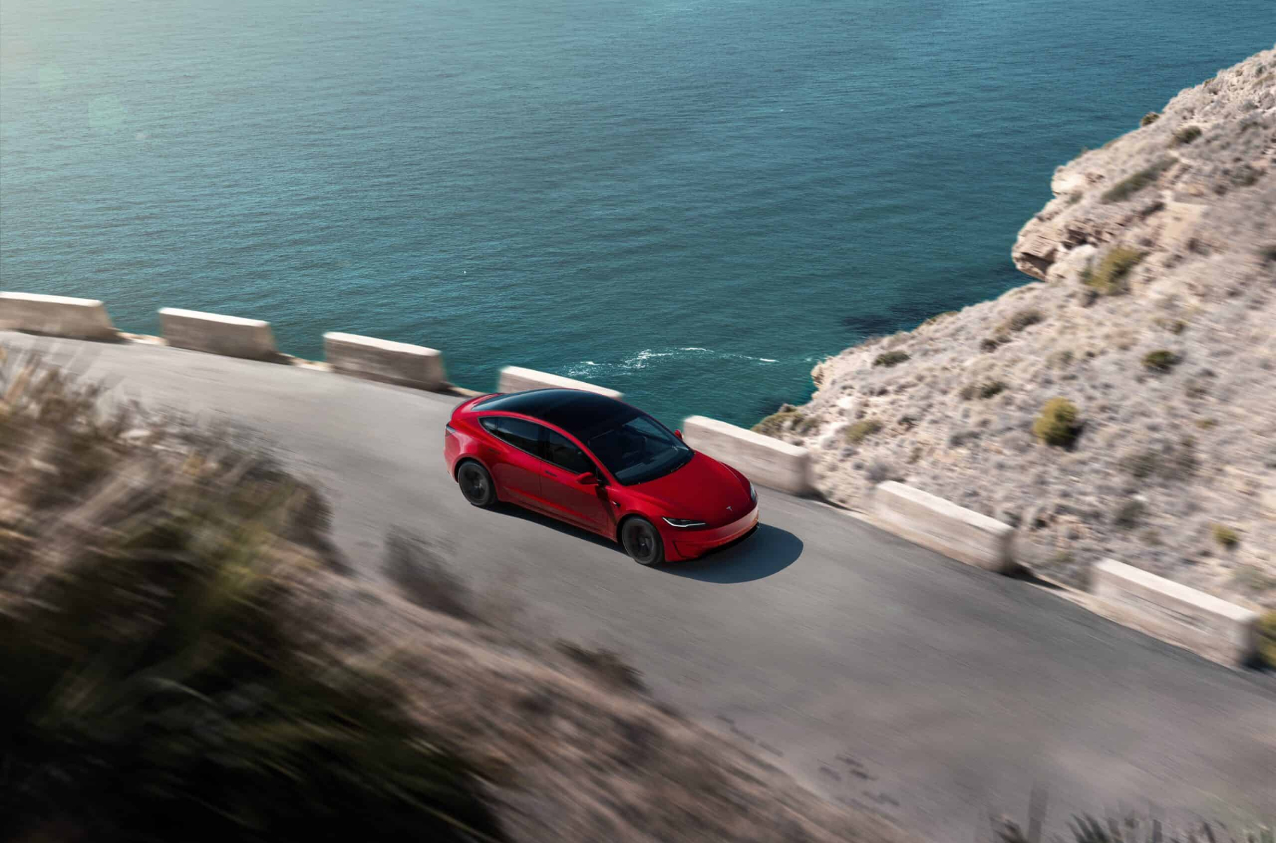 Еще мощнее и быстрее: представлена топовая Tesla Model 3 Performance1