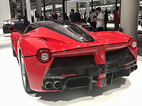 Ferrari создает технологичную выхлопную систему с активной аэродинамикой