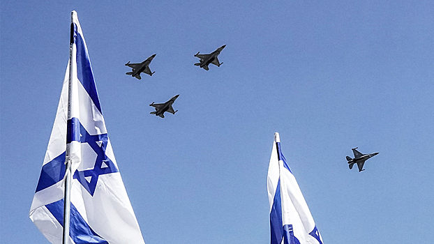 FT: Израиль намерен послать "болезненный сигнал" Ирану в ответ на атаку